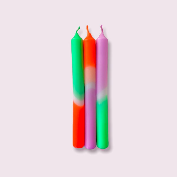 3 Dip Dye Neon Dinner-Kerzen im Set "Surfing Bondi" von Pink Stories